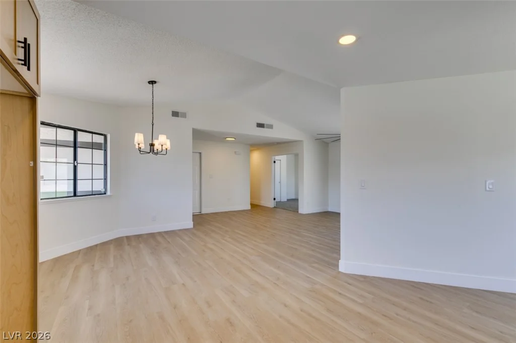 5217 Shady Grove, Las Vegas, NV 89130