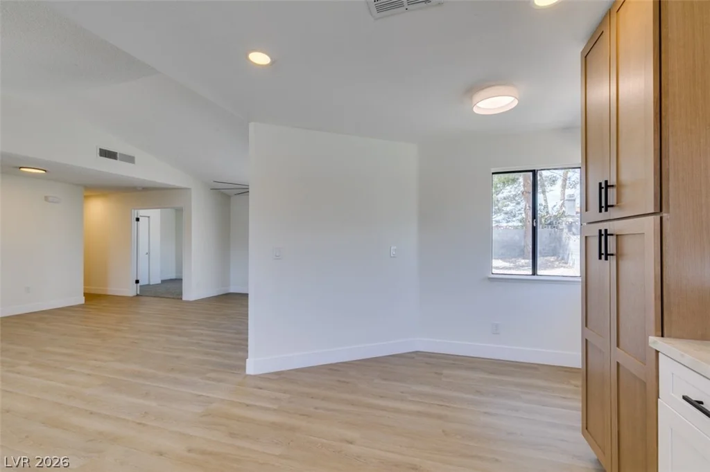 5217 Shady Grove, Las Vegas, NV 89130