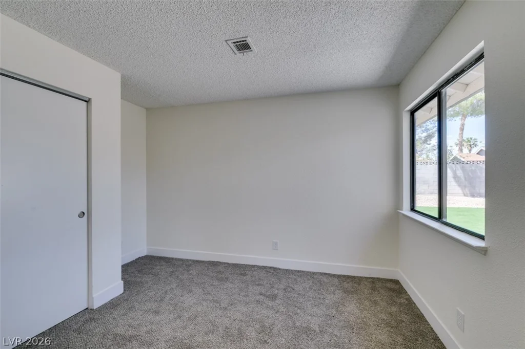 5217 Shady Grove, Las Vegas, NV 89130