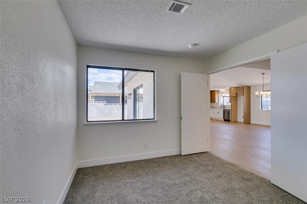 5217 Shady Grove, Las Vegas, NV 89130