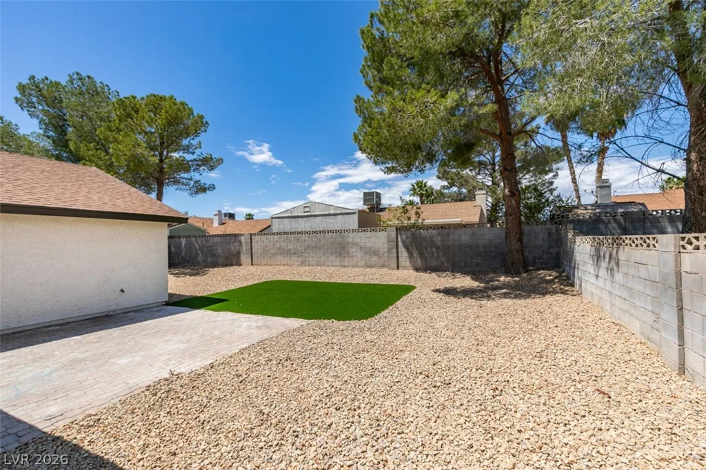 5217 Shady Grove, Las Vegas, NV 89130