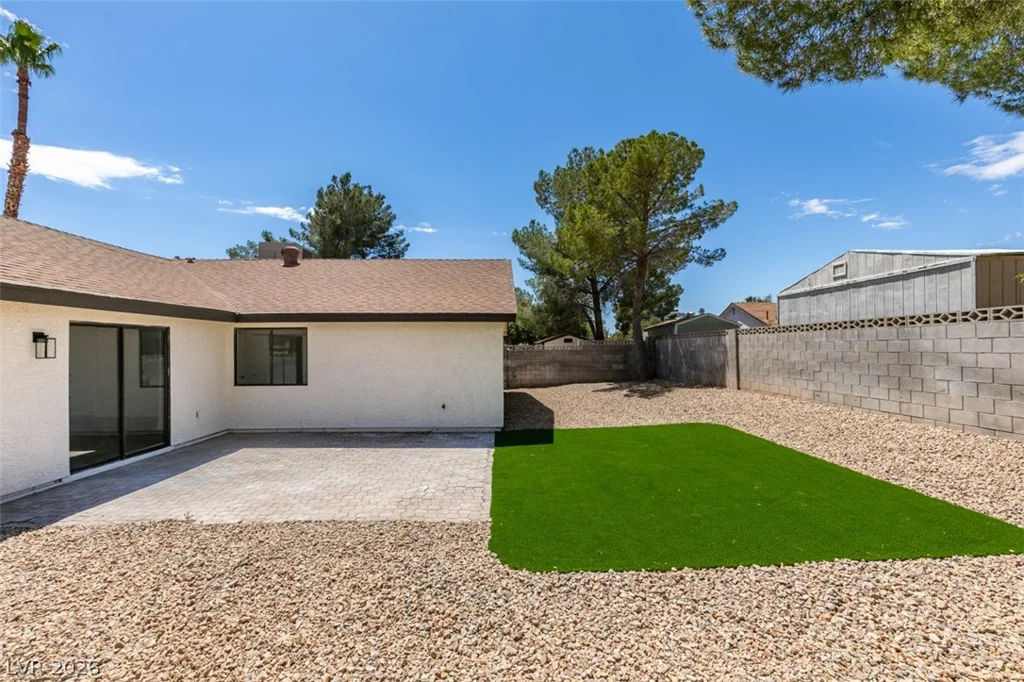 5217 Shady Grove, Las Vegas, NV 89130