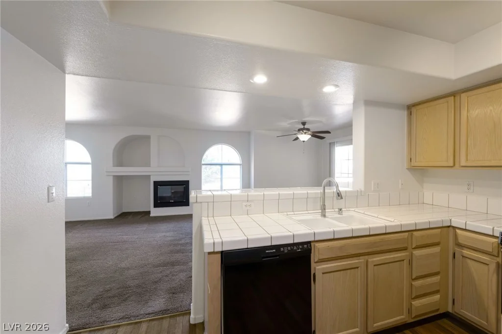 7950 Flamingo, Las Vegas, NV 89147