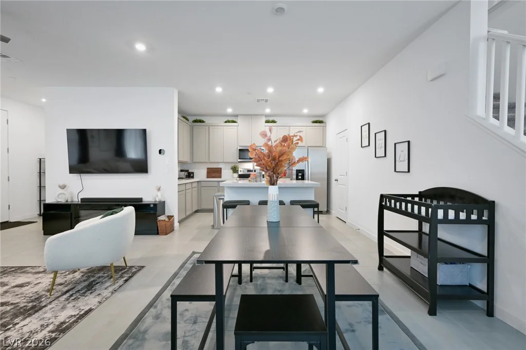 176 Vanhoy, Henderson, NV 89011