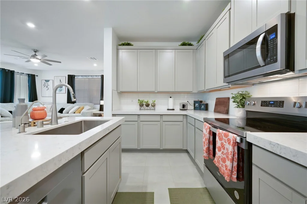176 Vanhoy, Henderson, NV 89011