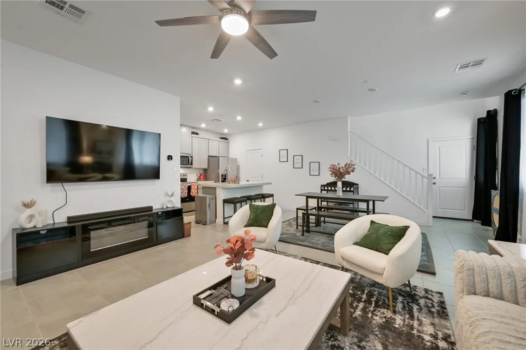 176 Vanhoy, Henderson, NV 89011