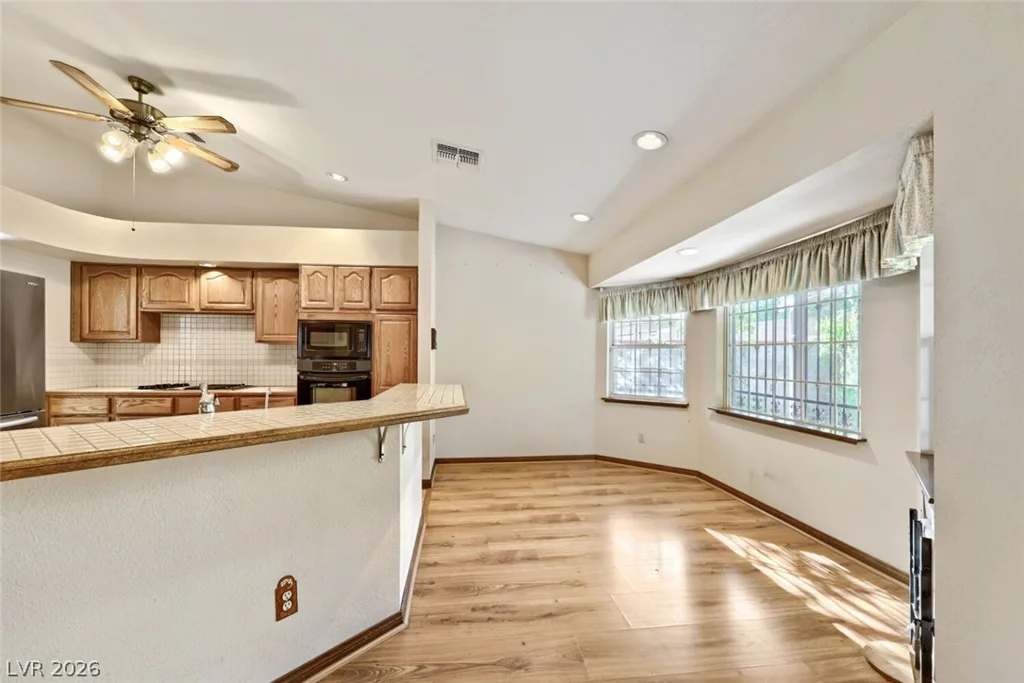 3159 Lipton, Las Vegas, NV 89121
