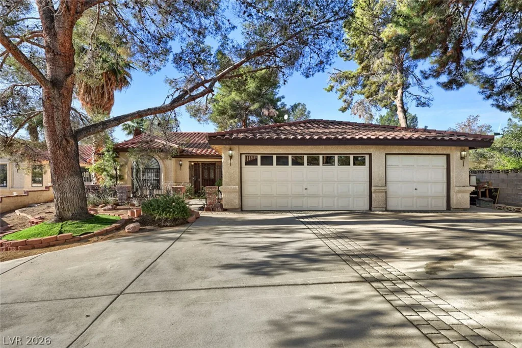 3159 Lipton, Las Vegas, NV 89121