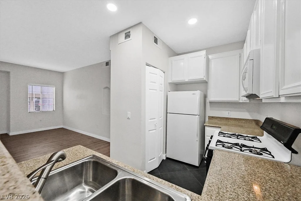 3318 Decatur, Las Vegas, NV 89130