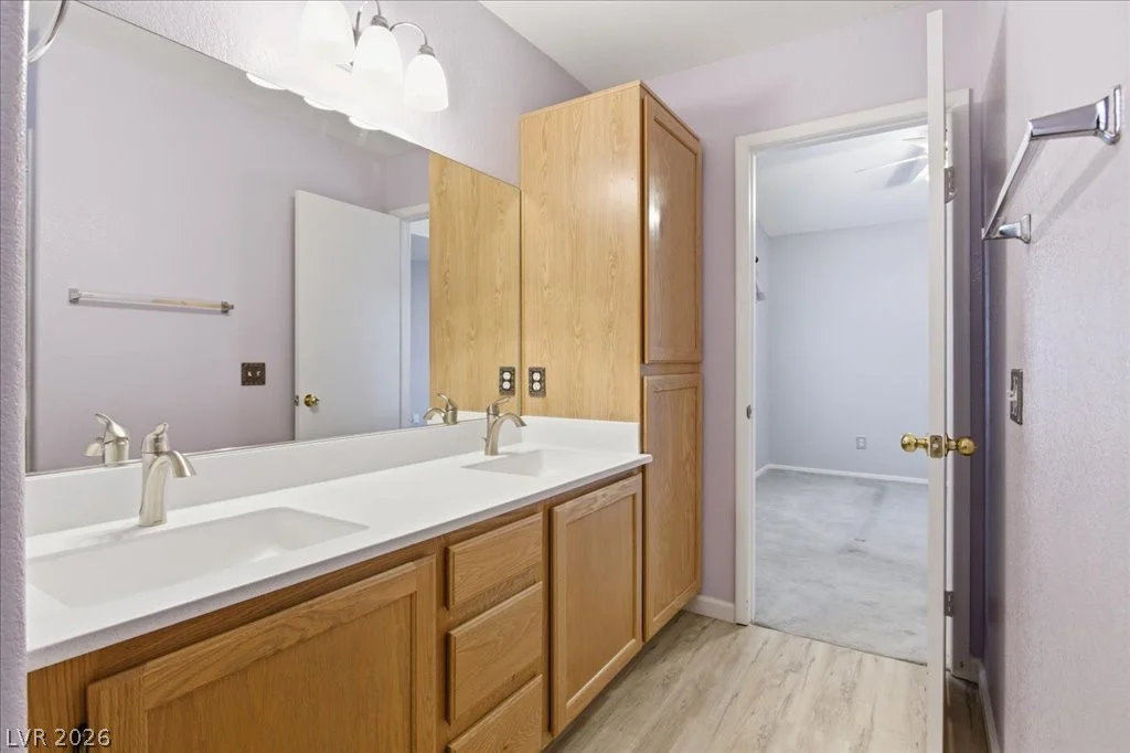 5219 Portland, North Las Vegas, NV 89031