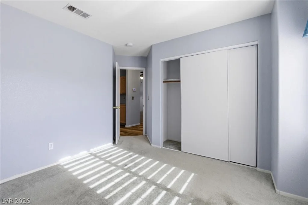 5219 Portland, North Las Vegas, NV 89031