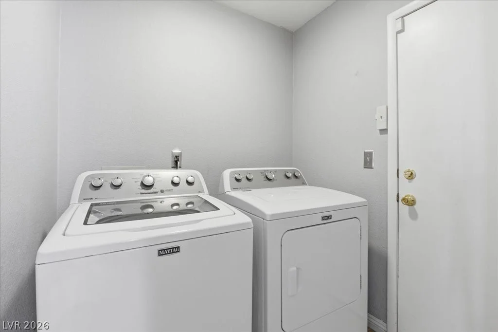 5219 Portland, North Las Vegas, NV 89031