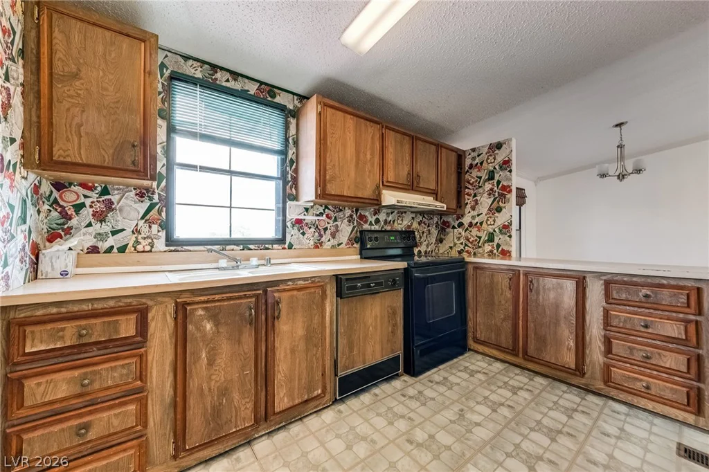 620 Gretta, Indian Springs, NV 89018