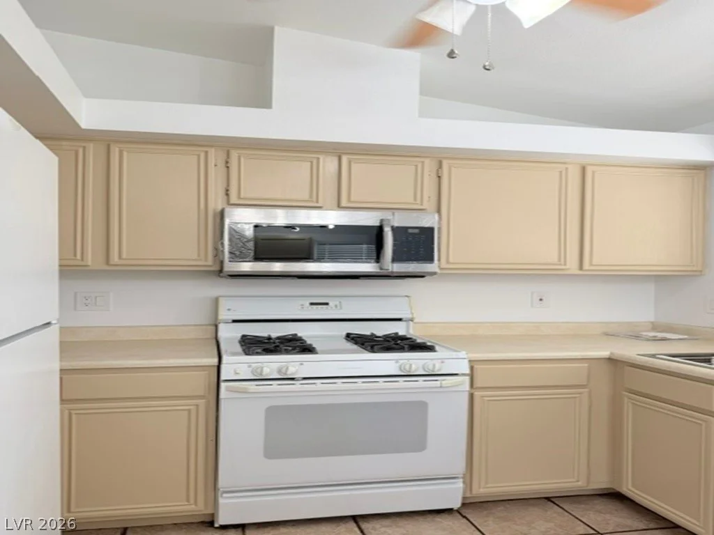 6204 Caprino, Las Vegas, NV 89108