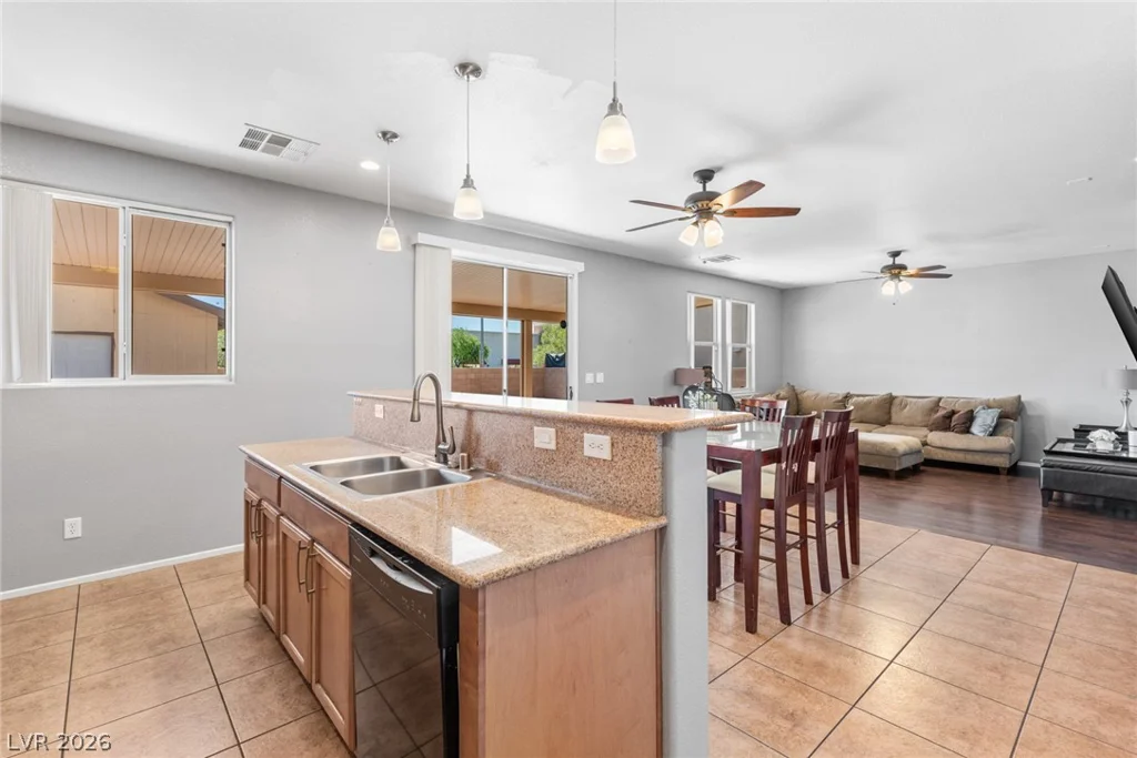 8254 Pearl Diver, Las Vegas, NV 89139