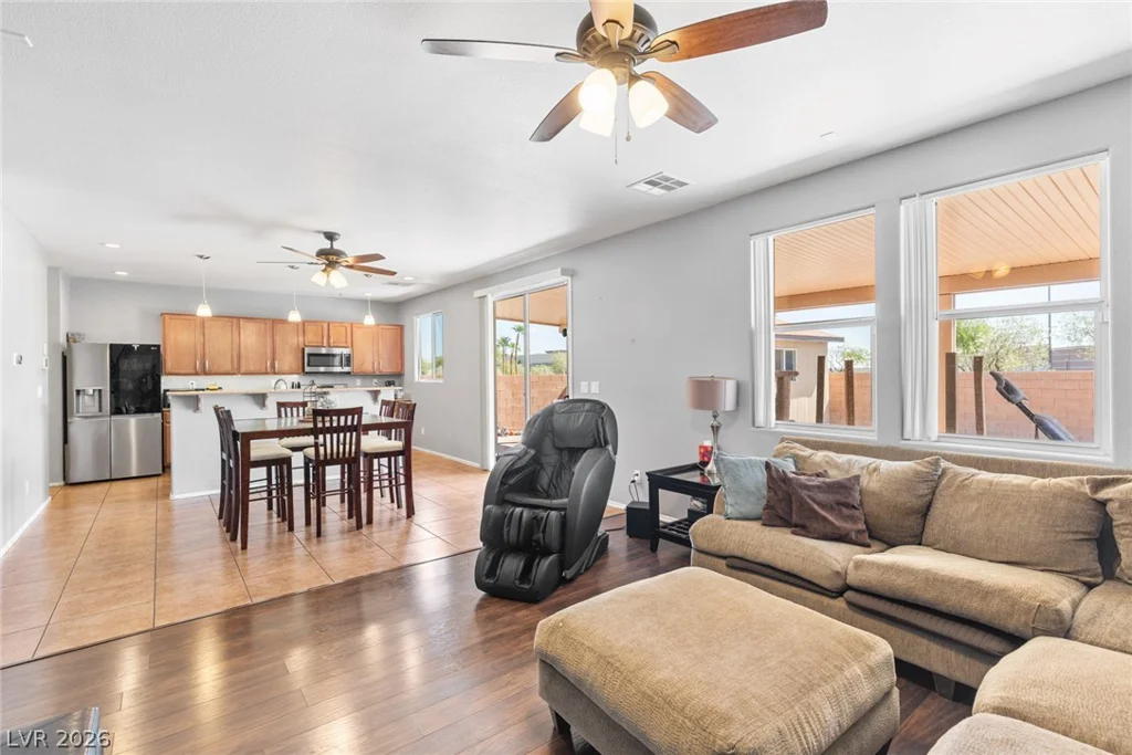 8254 Pearl Diver, Las Vegas, NV 89139