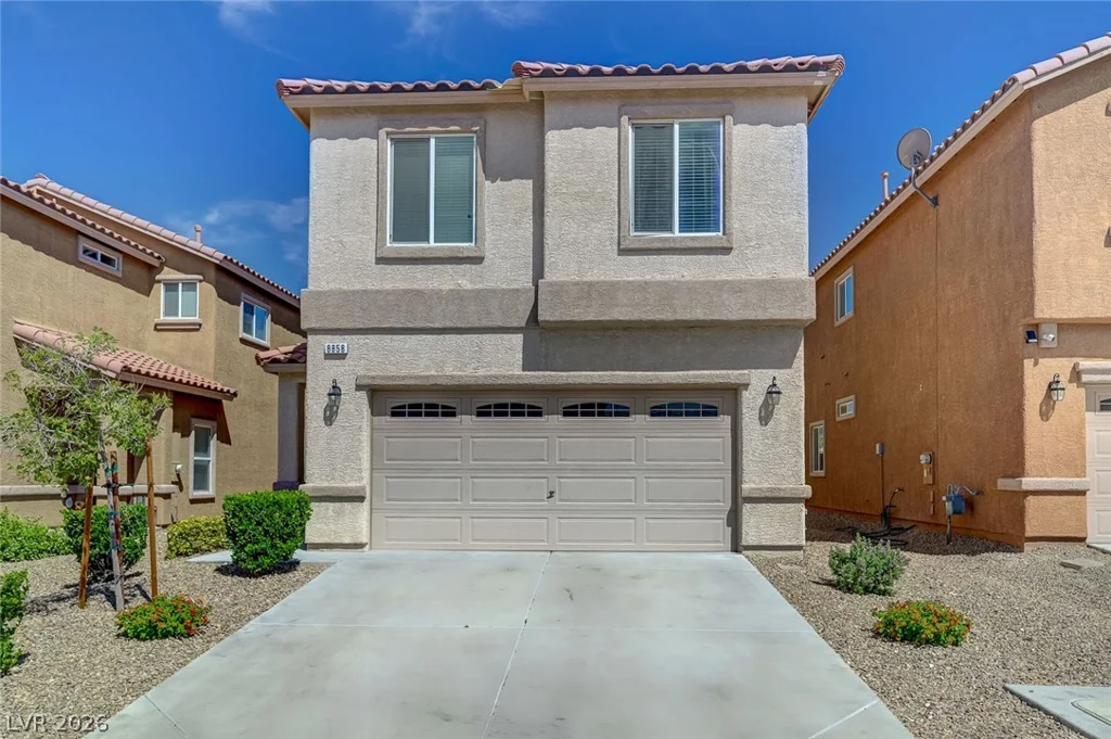8858 Lake Myers, Las Vegas, NV 89139