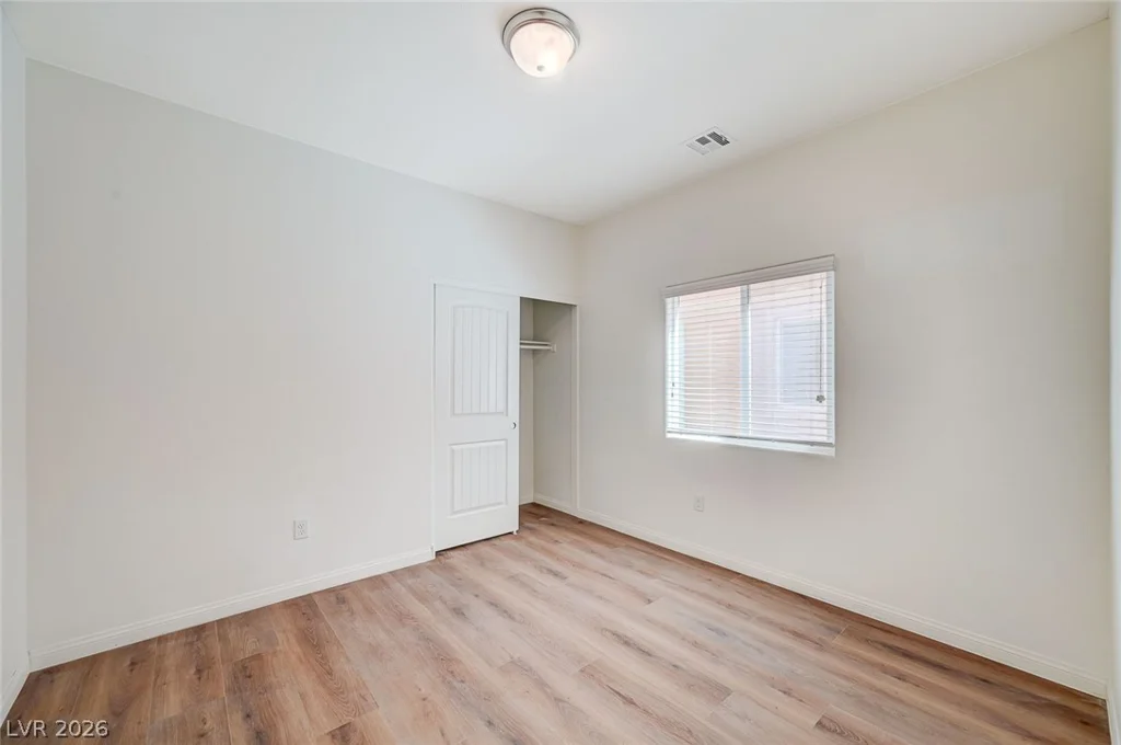 8858 Lake Myers, Las Vegas, NV 89139