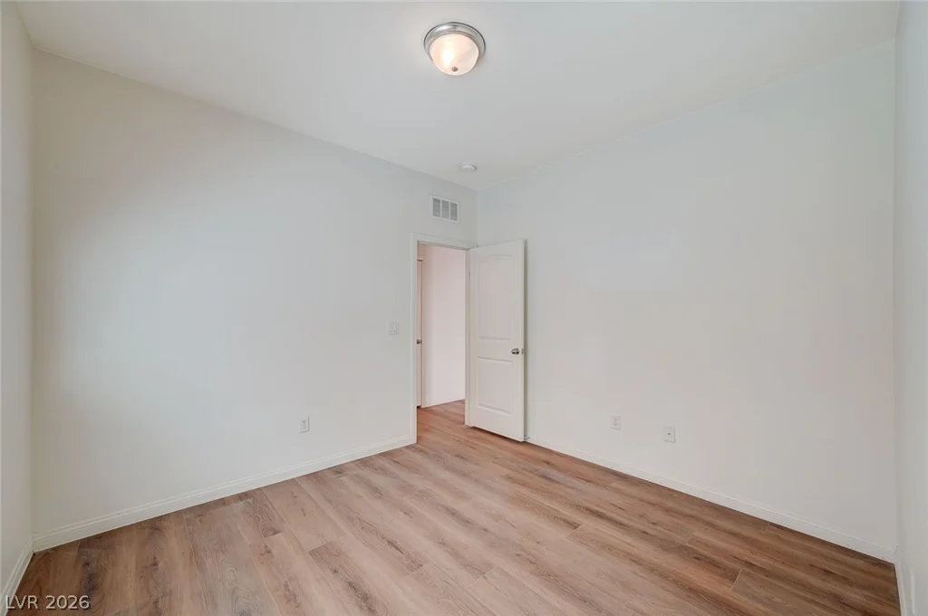 8858 Lake Myers, Las Vegas, NV 89139