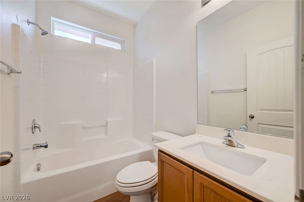 8858 Lake Myers, Las Vegas, NV 89139
