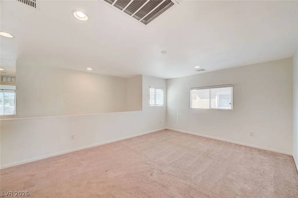 8858 Lake Myers, Las Vegas, NV 89139