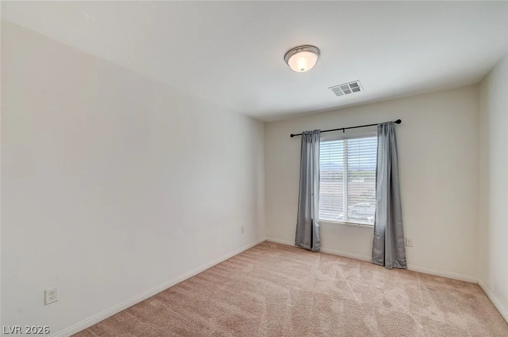 8858 Lake Myers, Las Vegas, NV 89139