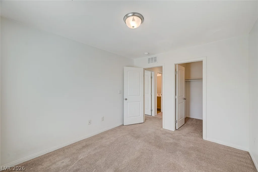 8858 Lake Myers, Las Vegas, NV 89139
