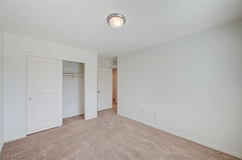 8858 Lake Myers, Las Vegas, NV 89139