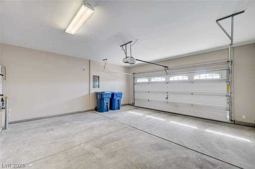 8858 Lake Myers, Las Vegas, NV 89139