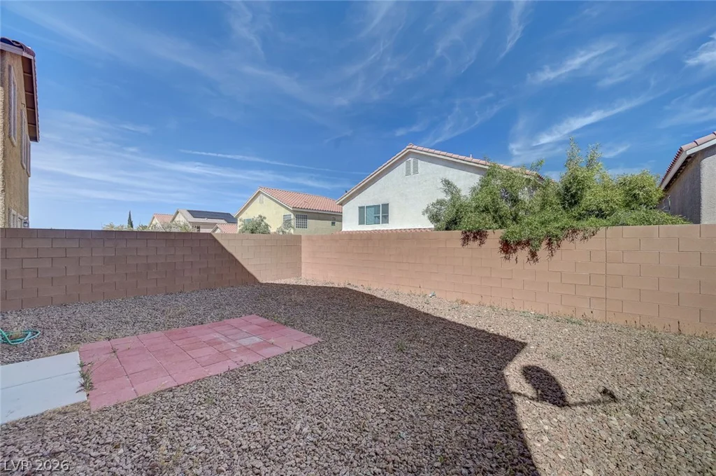 8858 Lake Myers, Las Vegas, NV 89139