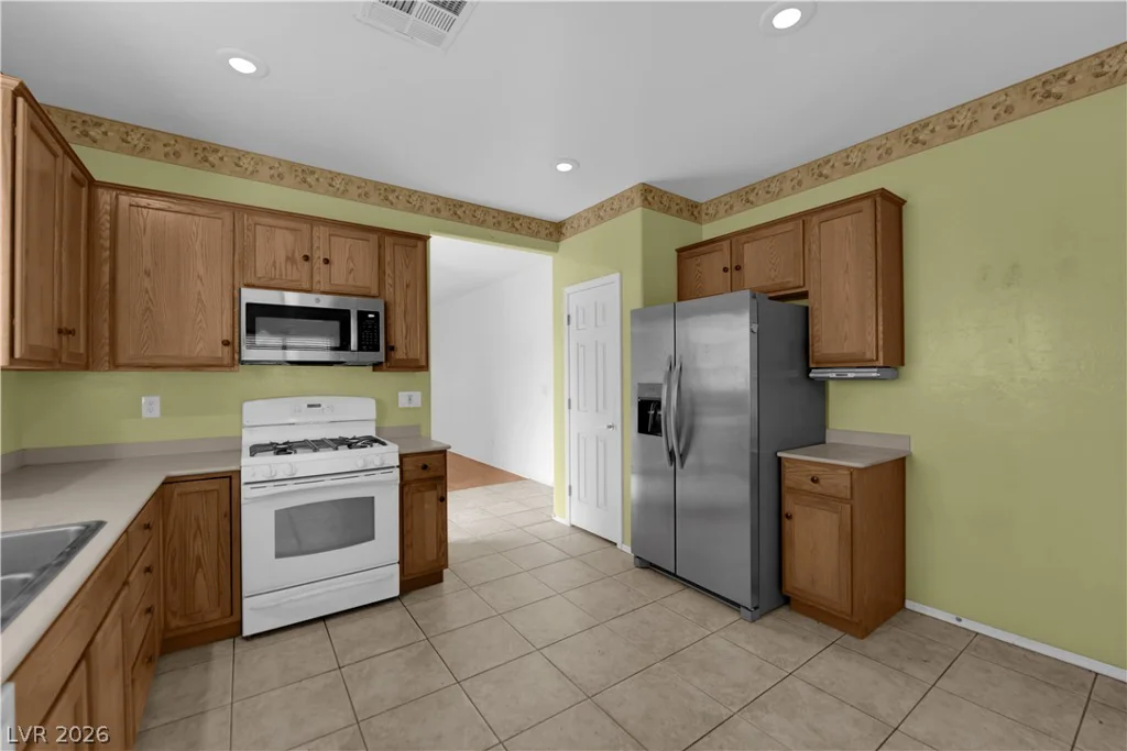 7942 Kiskadee, North Las Vegas, NV 89084