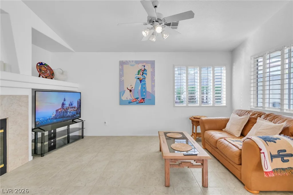 10248 Amber Hue, Las Vegas, NV 89144