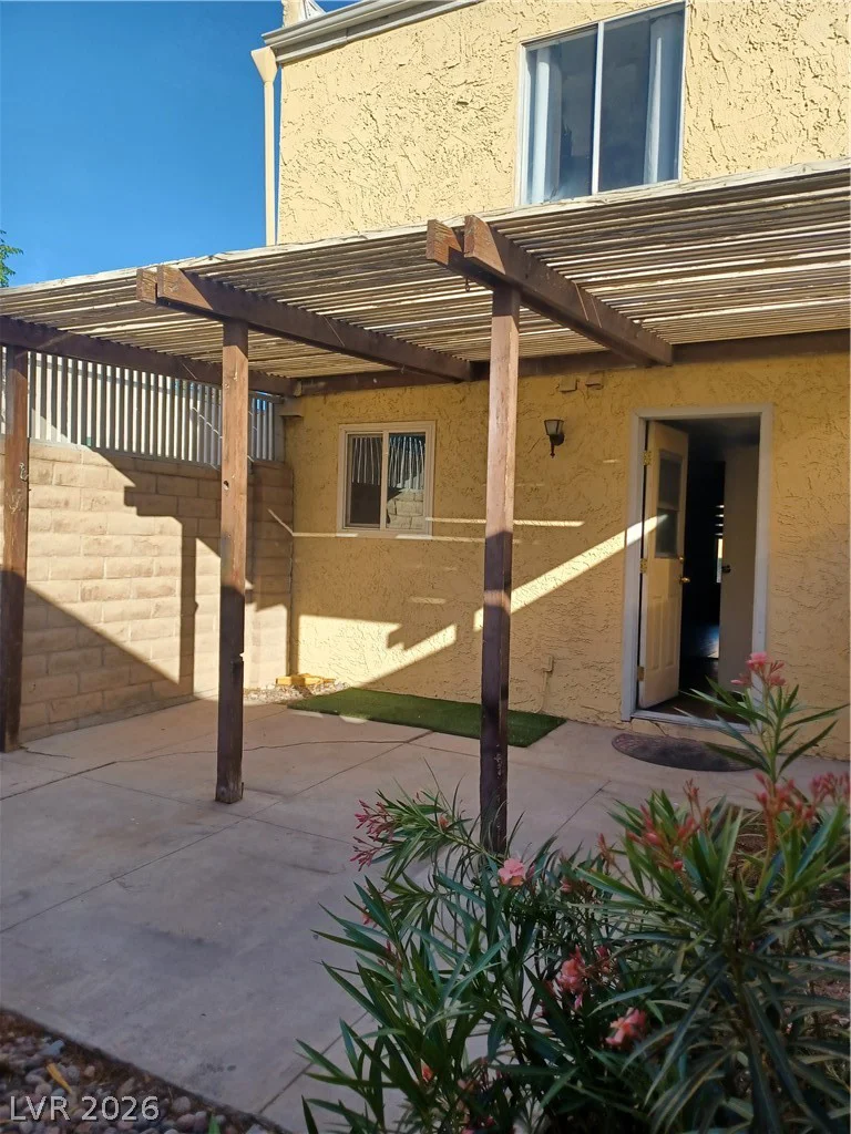 442 Las Casitas, Las Vegas, NV 89121