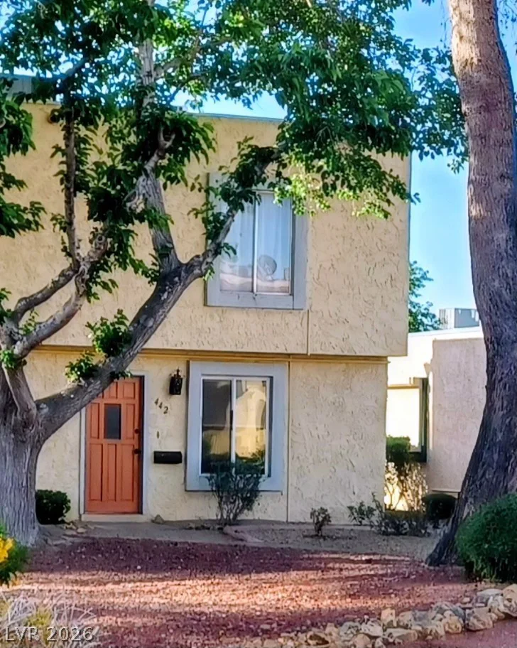442 Las Casitas, Las Vegas, NV 89121