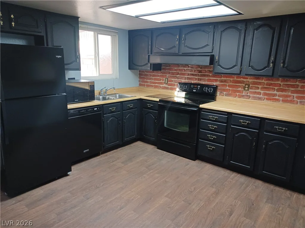 442 Las Casitas, Las Vegas, NV 89121