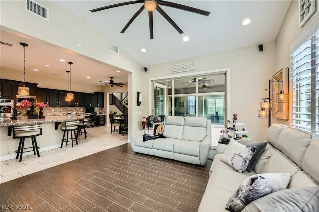 5879 Sky Heights, Las Vegas, NV 89135
