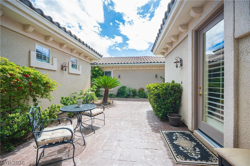 10925 Iris Canyon, Las Vegas, NV 89135