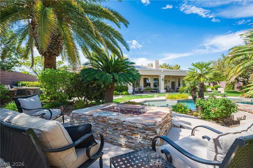 10925 Iris Canyon, Las Vegas, NV 89135