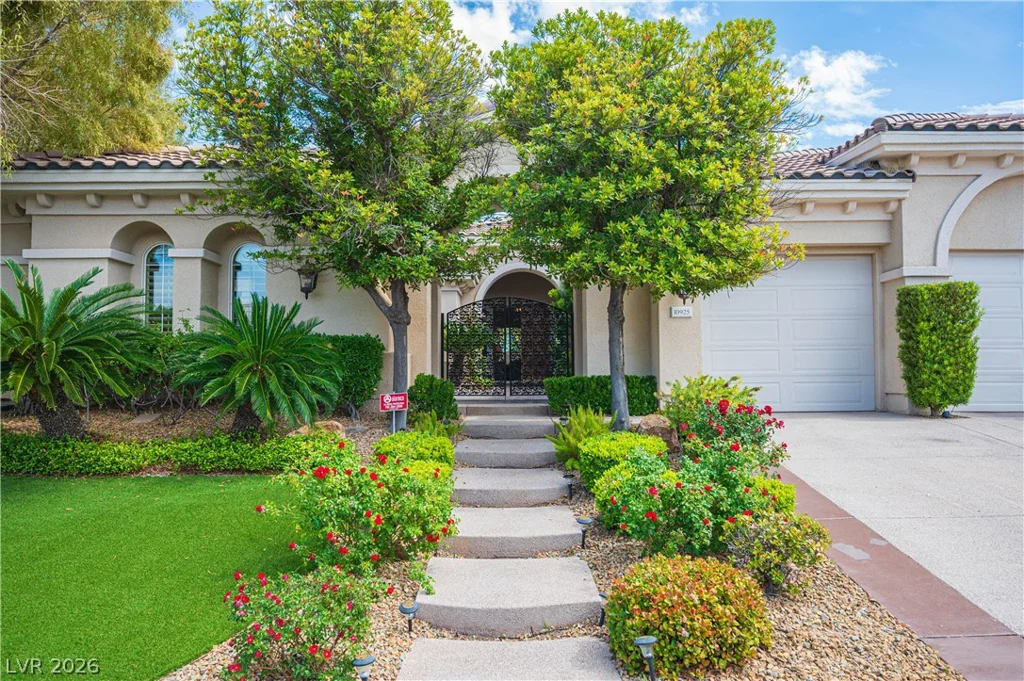 10925 Iris Canyon, Las Vegas, NV 89135