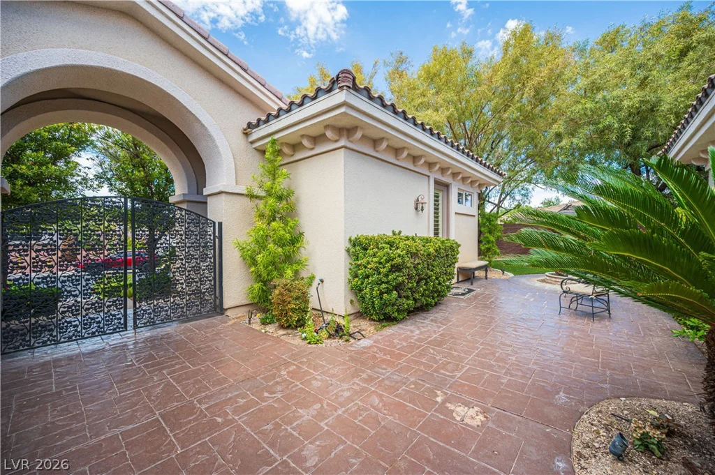 10925 Iris Canyon, Las Vegas, NV 89135