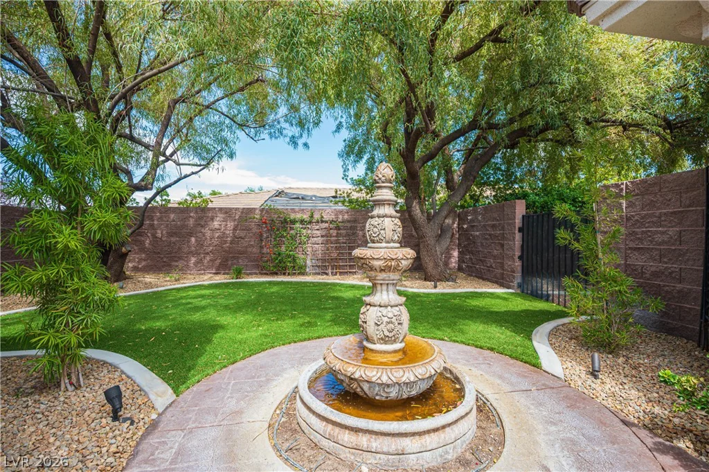 10925 Iris Canyon, Las Vegas, NV 89135