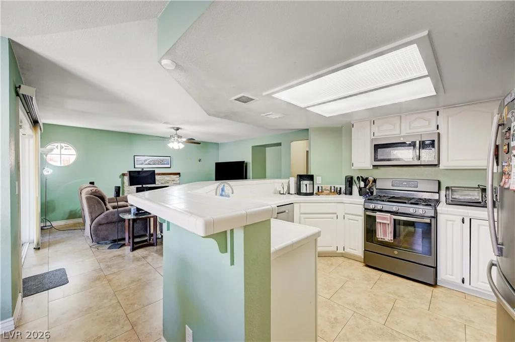 14 Barton Spring, Henderson, NV 89074