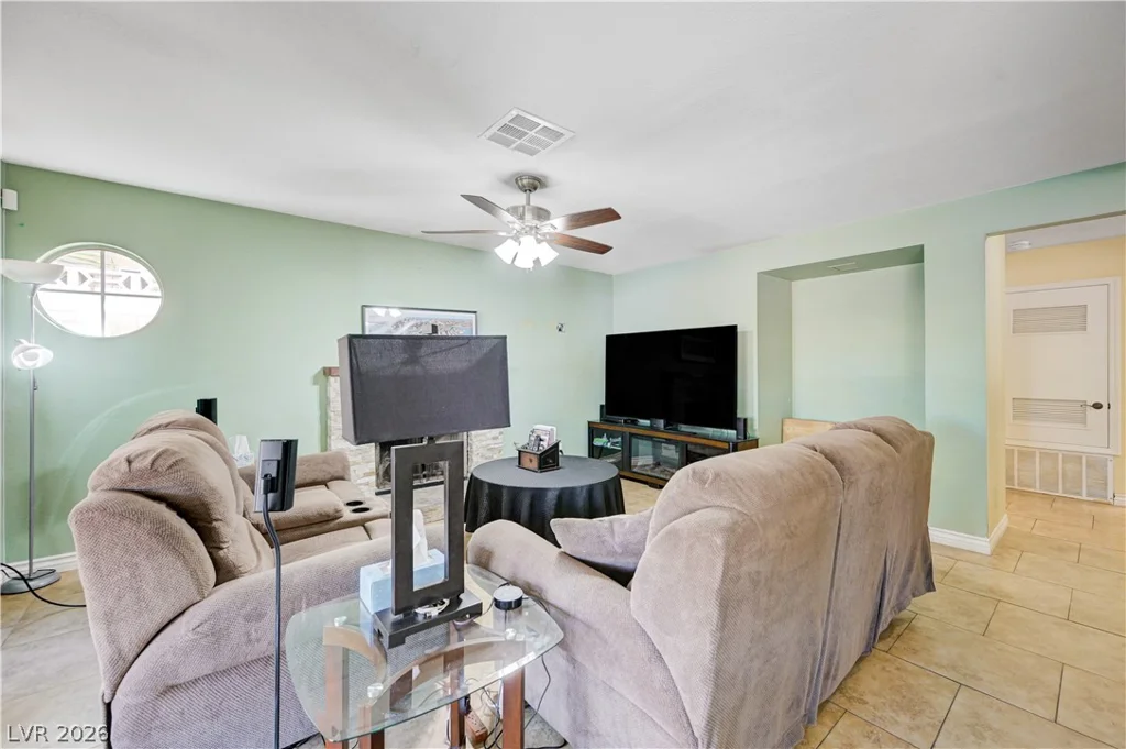 14 Barton Spring, Henderson, NV 89074