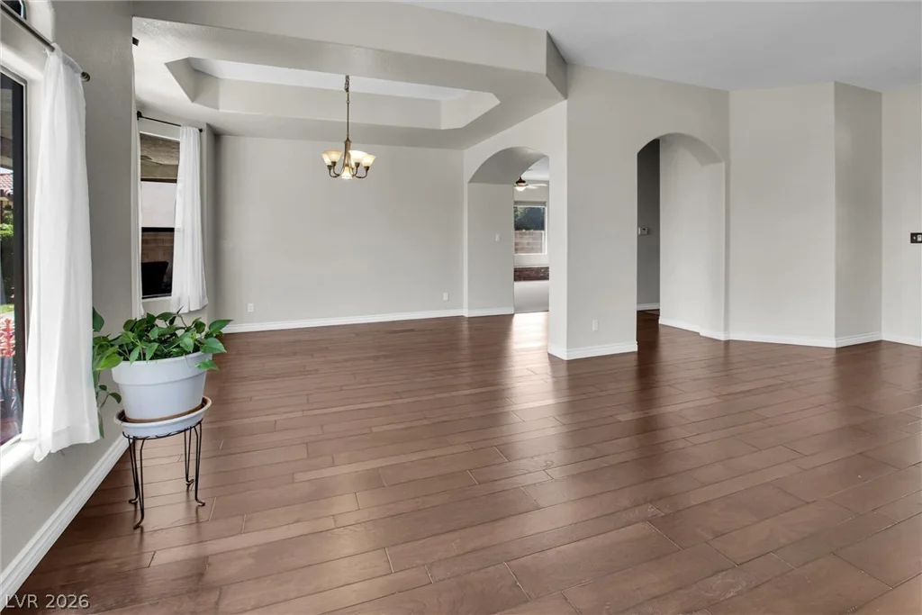 7443 Alice Springs, Las Vegas, NV 89129