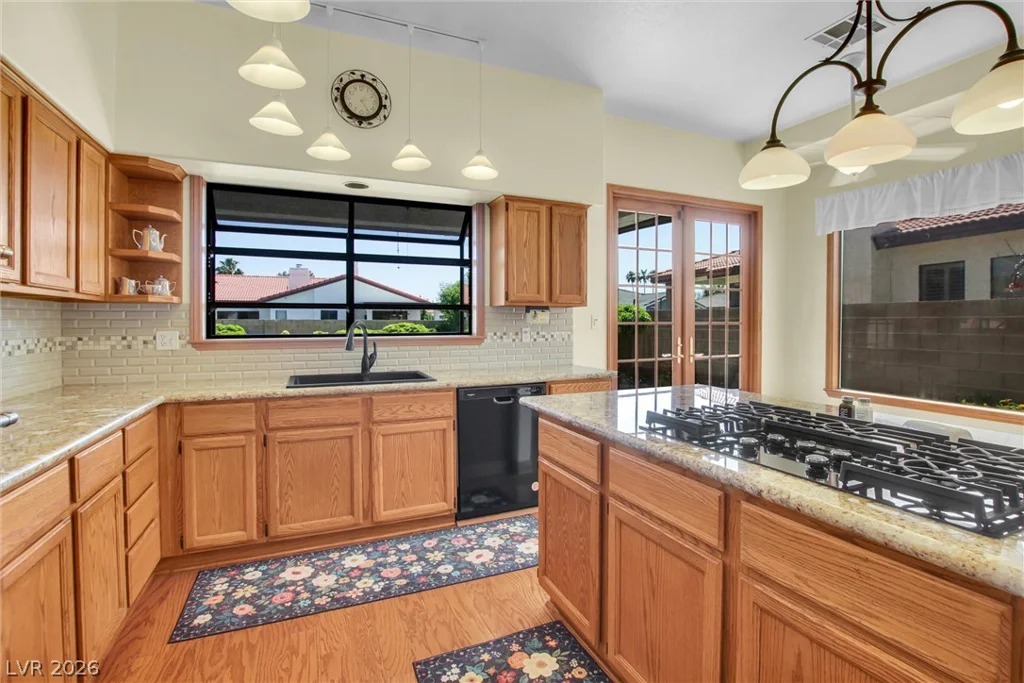 7443 Alice Springs, Las Vegas, NV 89129