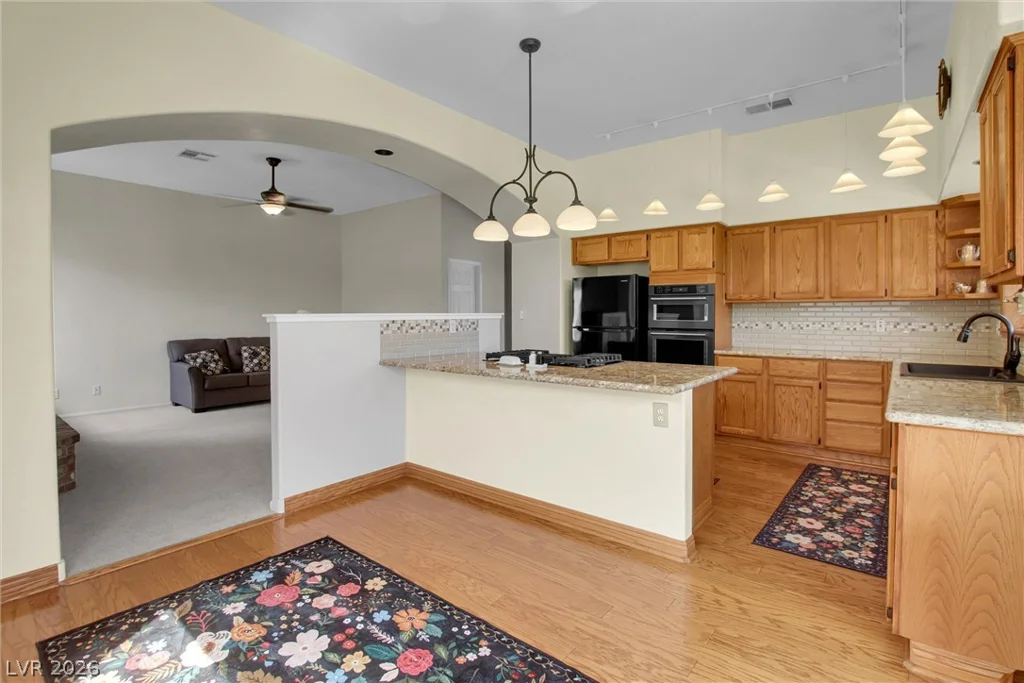 7443 Alice Springs, Las Vegas, NV 89129