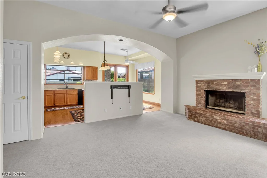 7443 Alice Springs, Las Vegas, NV 89129