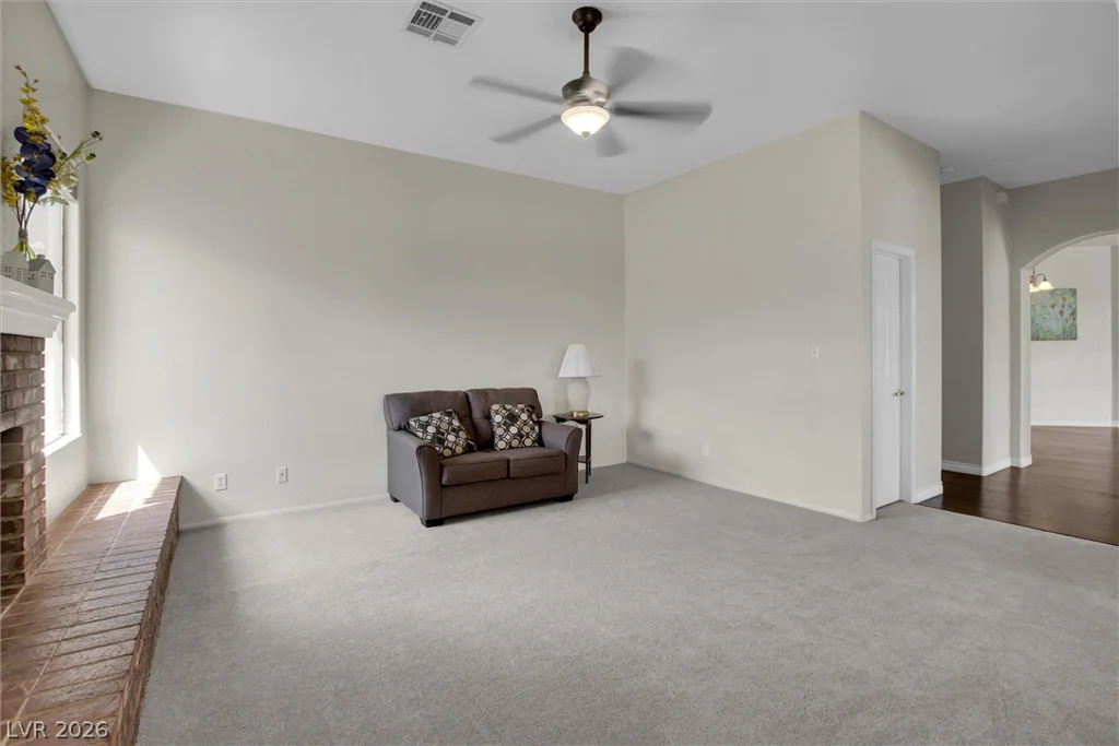 7443 Alice Springs, Las Vegas, NV 89129