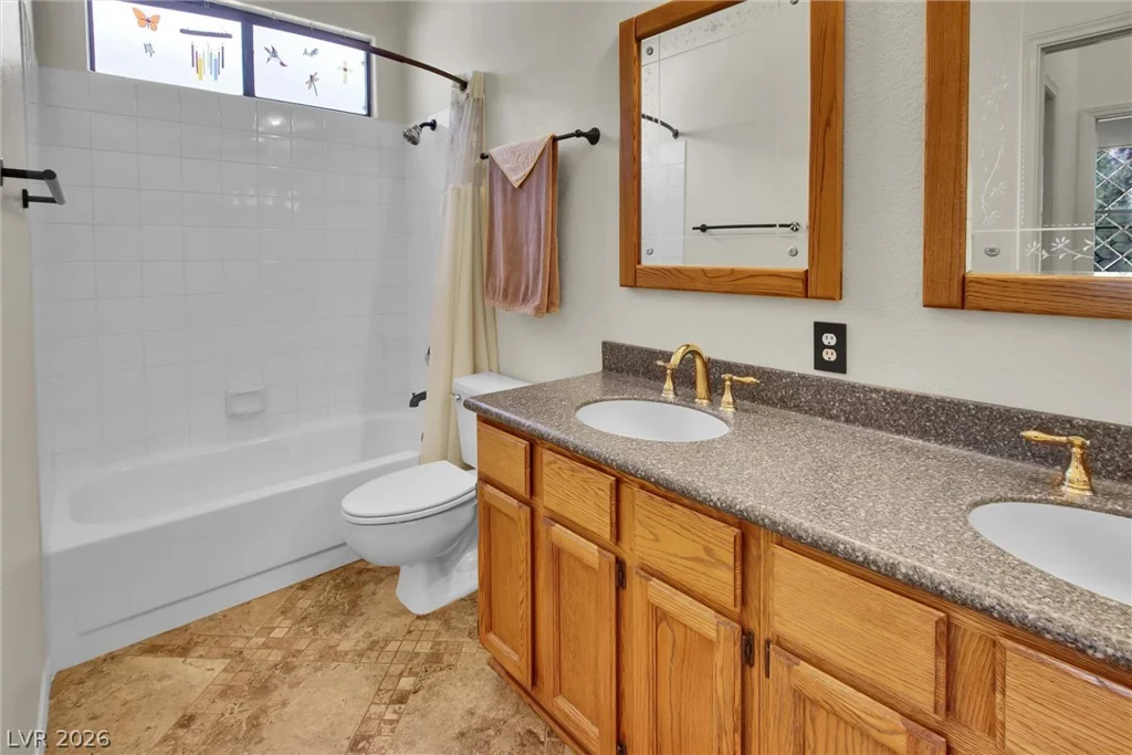 7443 Alice Springs, Las Vegas, NV 89129