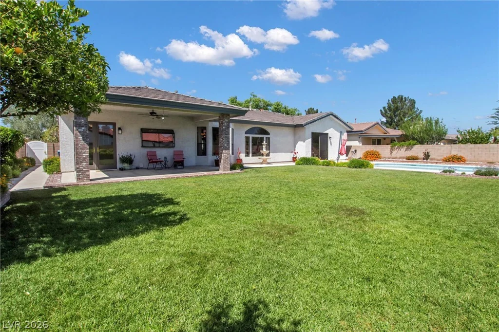 7443 Alice Springs, Las Vegas, NV 89129